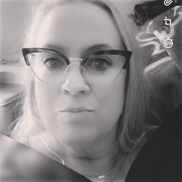 Meet your Posher, Anita - Picture 1 of 1